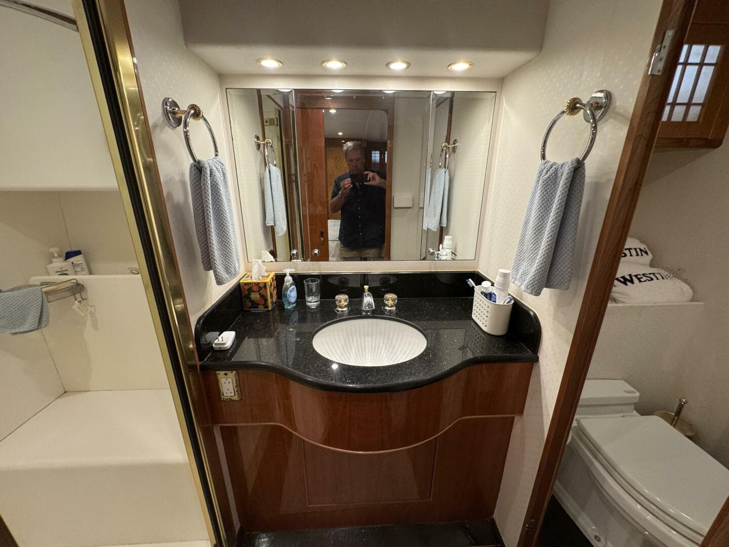 2004 Altima 55 Pilothouse — photo 42