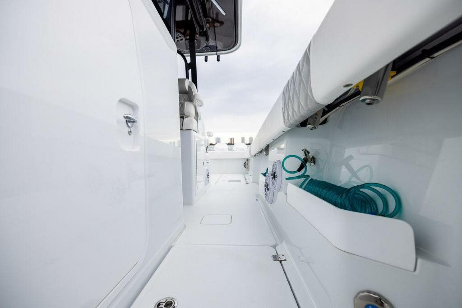 2025 Freeman 38 — photo 22