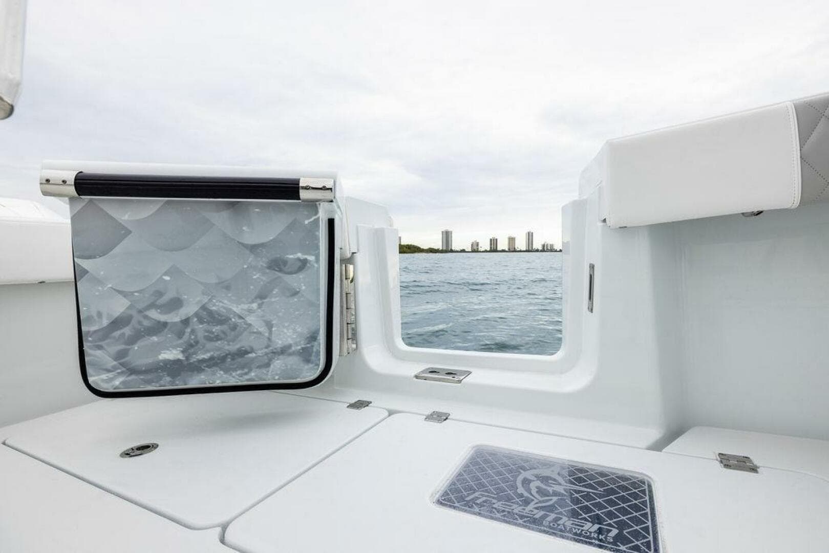 2025 Freeman 38 — photo 33