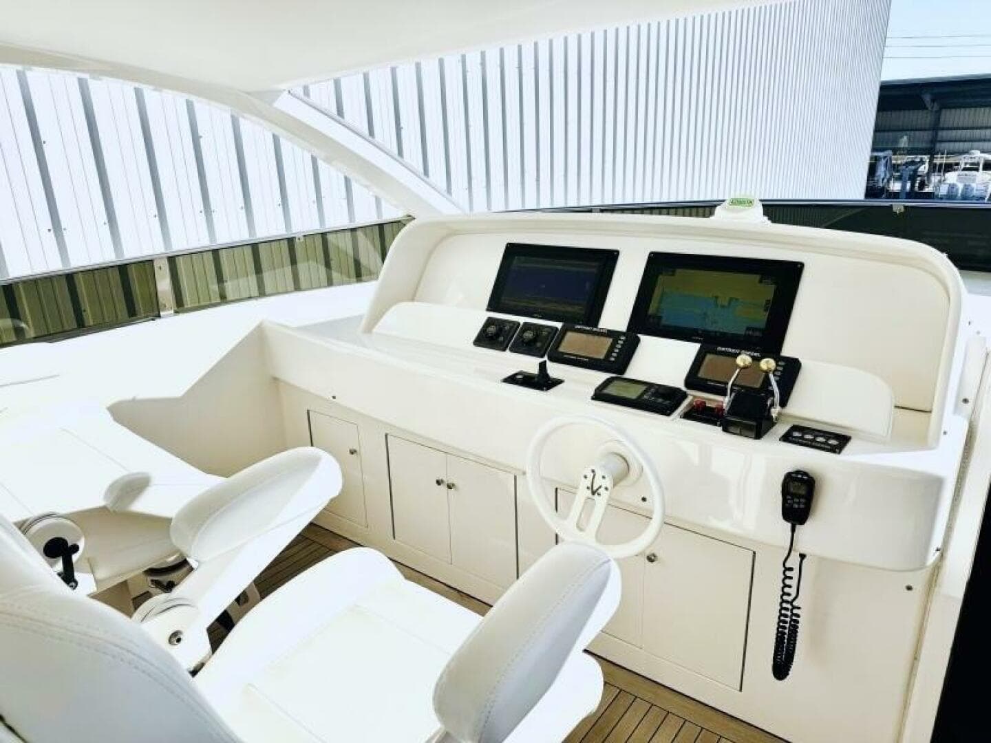 2001 Lazzara Yachts 94 — photo 50