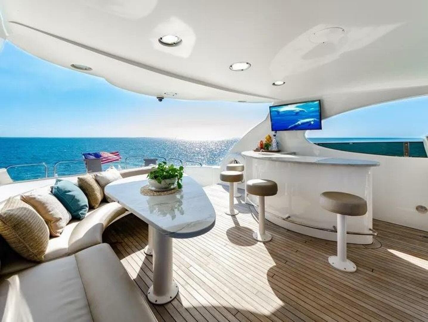 2001 Lazzara Yachts 94 — photo 48