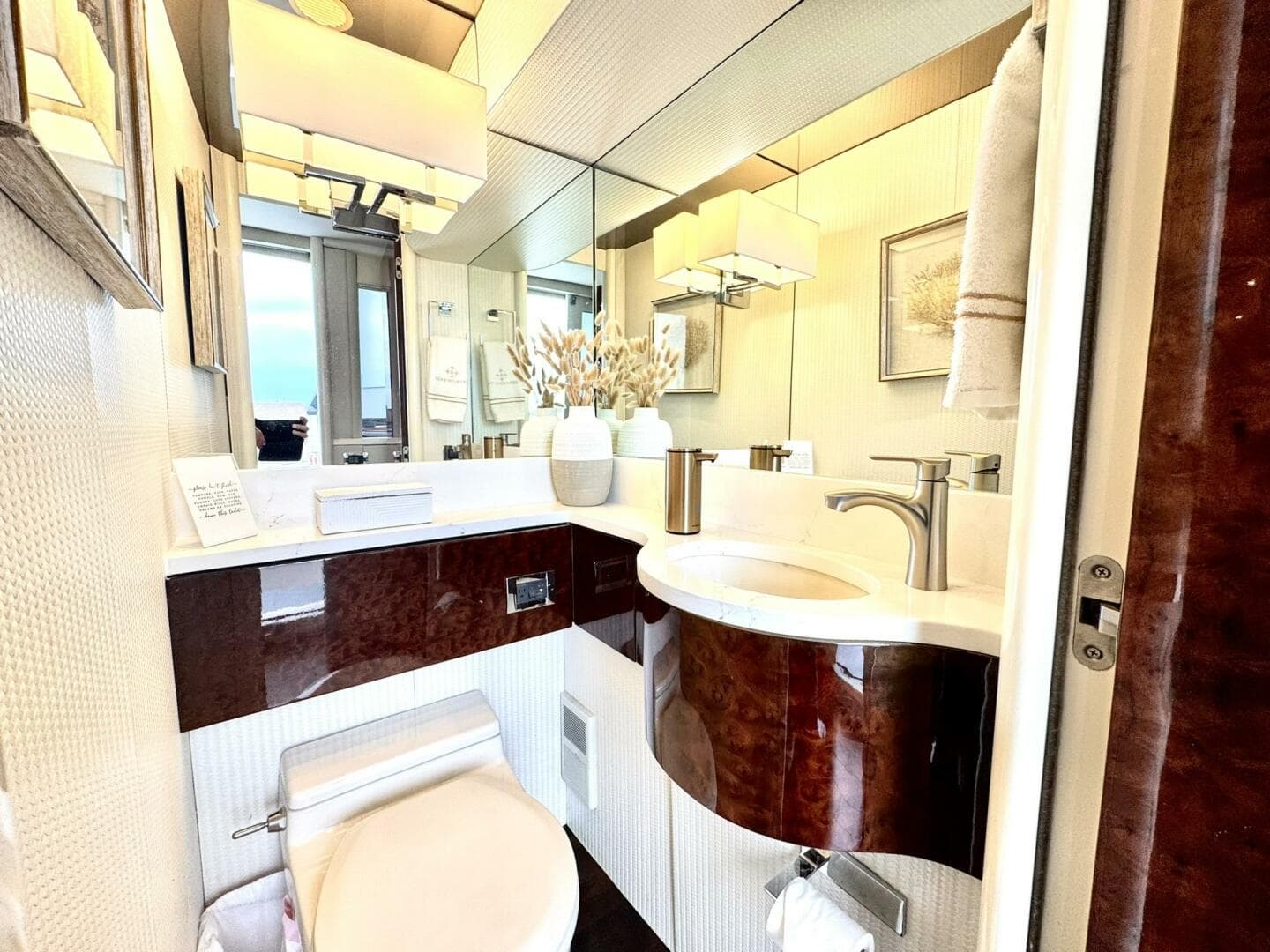 2001 Lazzara Yachts 94 — photo 23