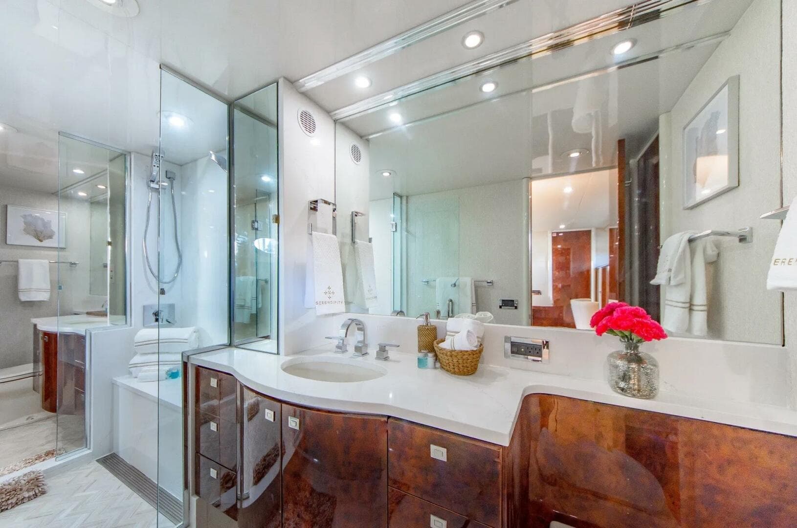 2001 Lazzara Yachts 94 — photo 34