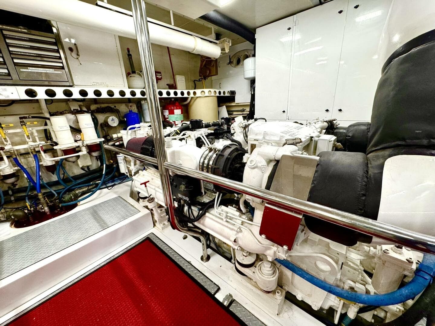 2001 Lazzara Yachts 94 — photo 61