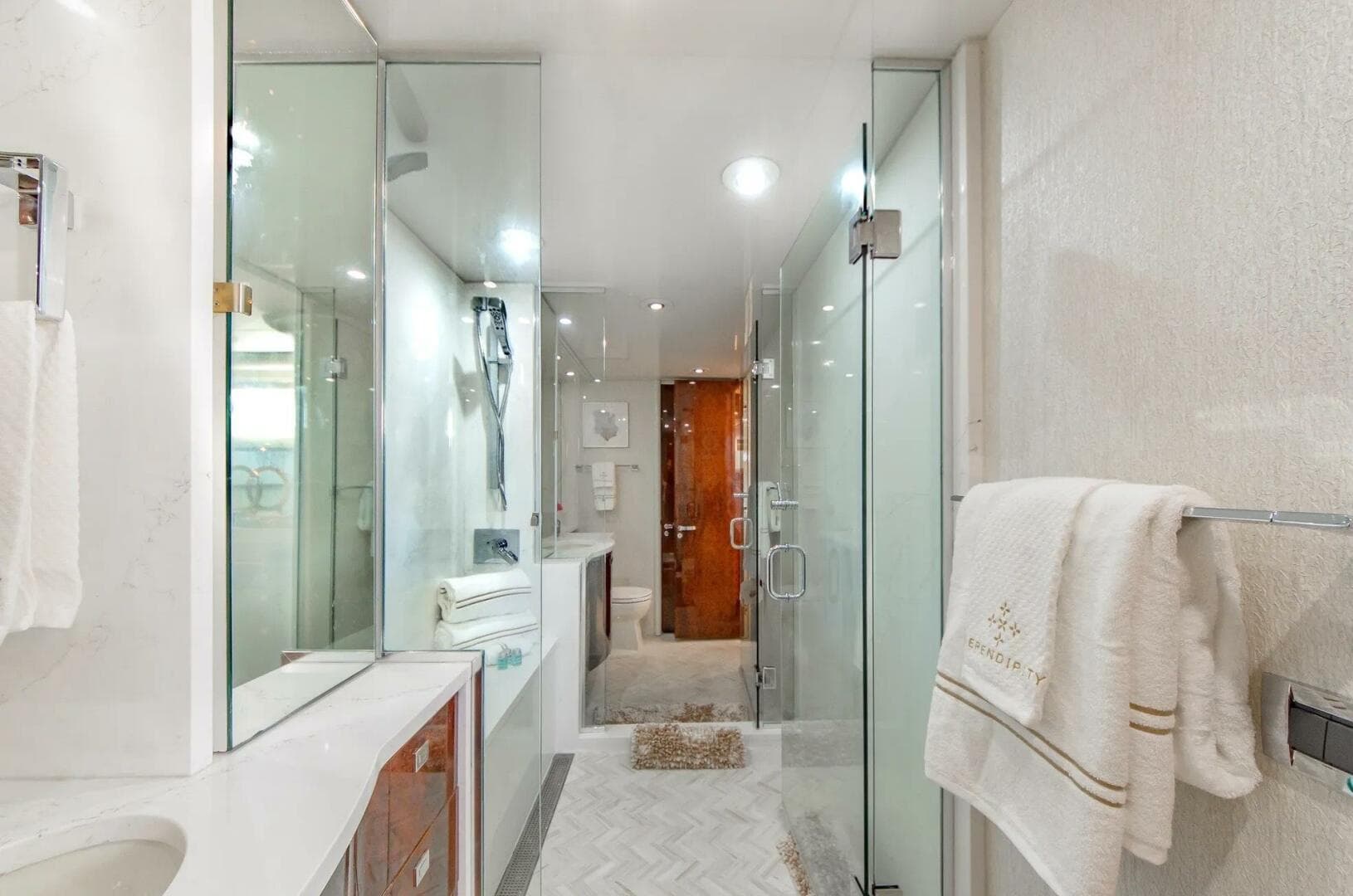 2001 Lazzara Yachts 94 — photo 36