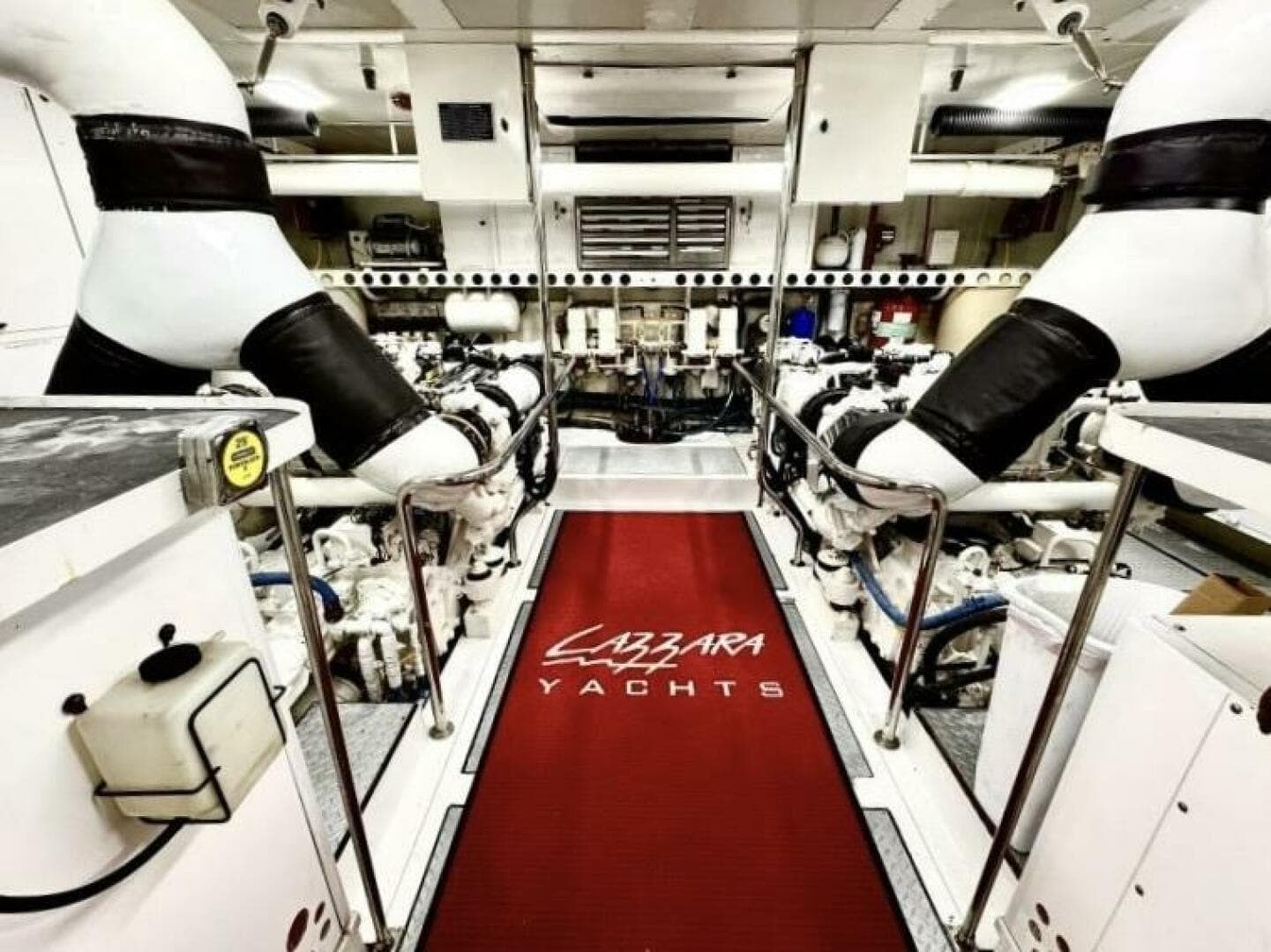 2001 Lazzara Yachts 94 — photo 59