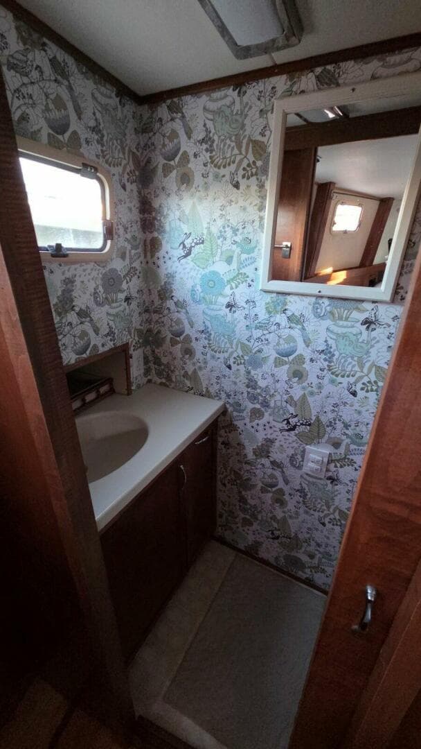 2004 Pilgrim Progress Mark II 42 — photo 32