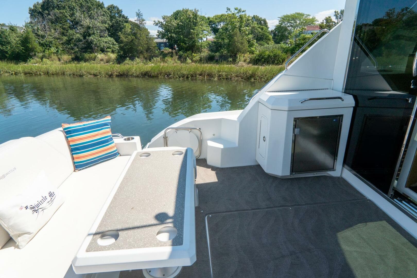 2013 Cruisers Yachts 48 Cantius — photo 13