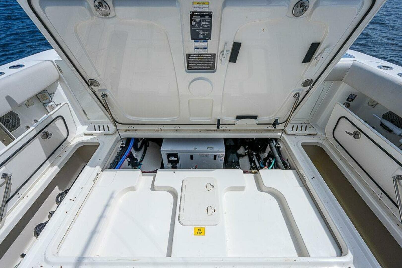 2018 Boston Whaler 345 Conquest — photo 42