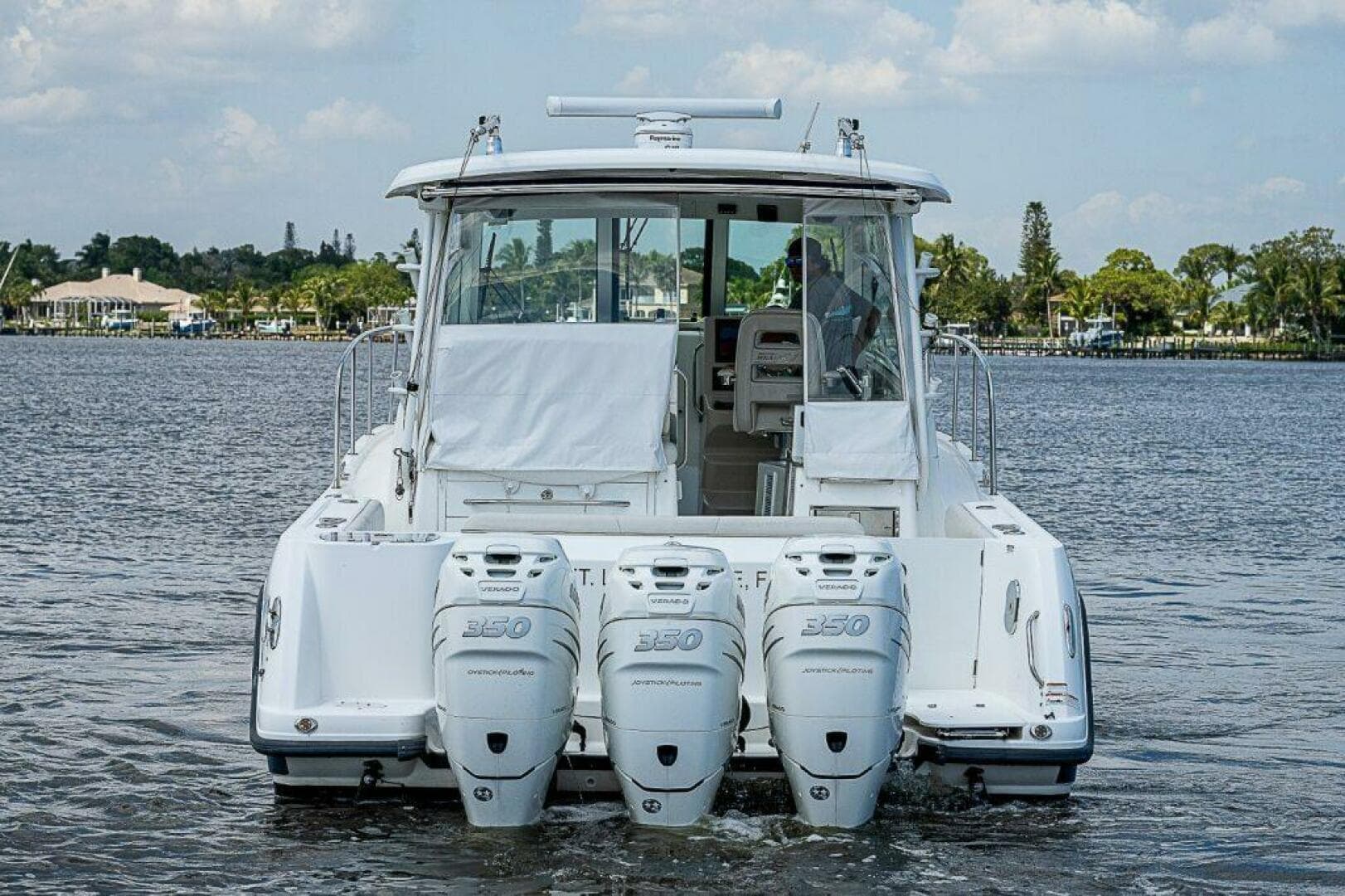 2018 Boston Whaler 345 Conquest — photo 46