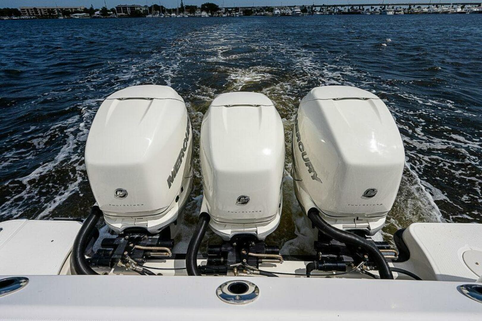 2018 Boston Whaler 345 Conquest — photo 45