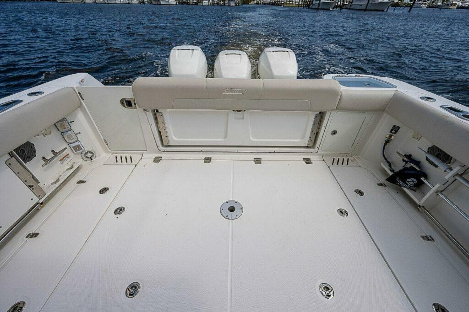 2018 Boston Whaler 345 Conquest — photo 36