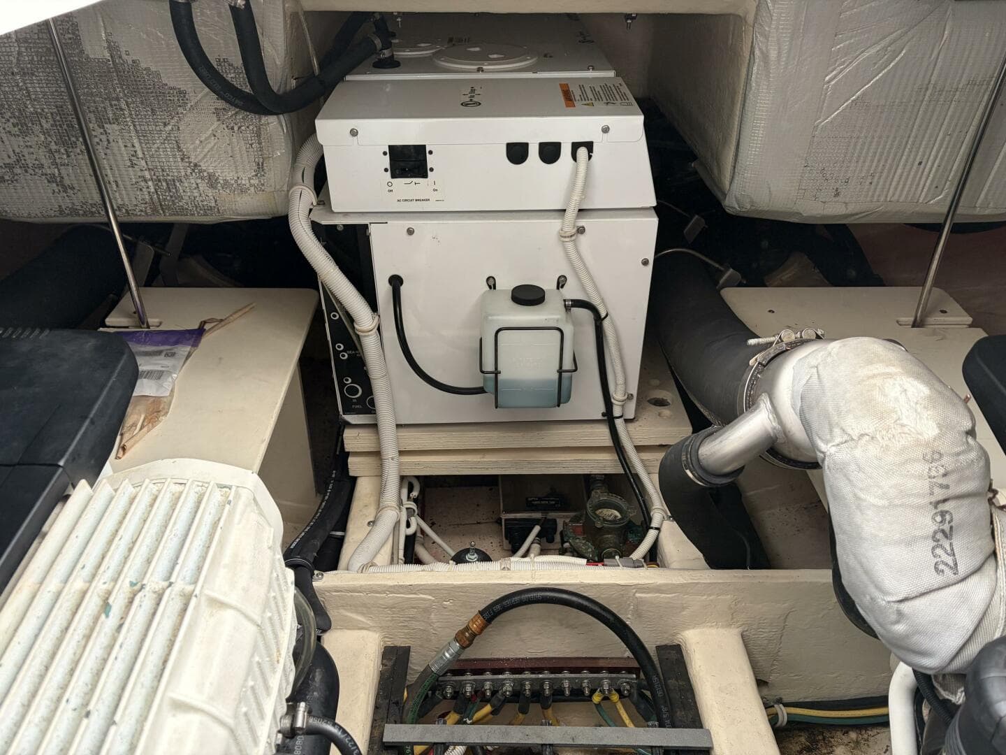 2016 Tiara Yachts C44 Coupe — photo 17