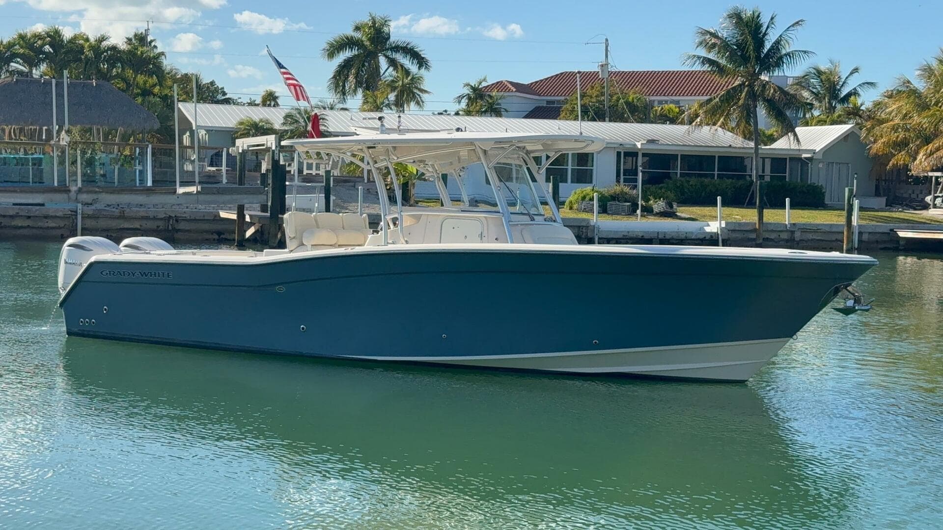 2011 Grady-White Caynon 336 — photo 2