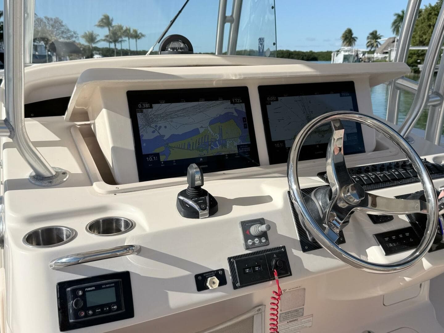 2011 Grady-White Caynon 336 — photo 17