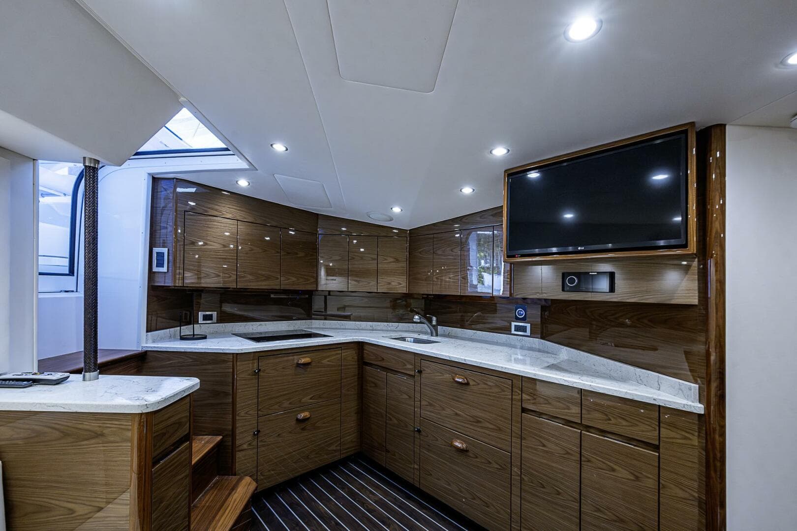 2023 Viking Sport Tower — photo 6