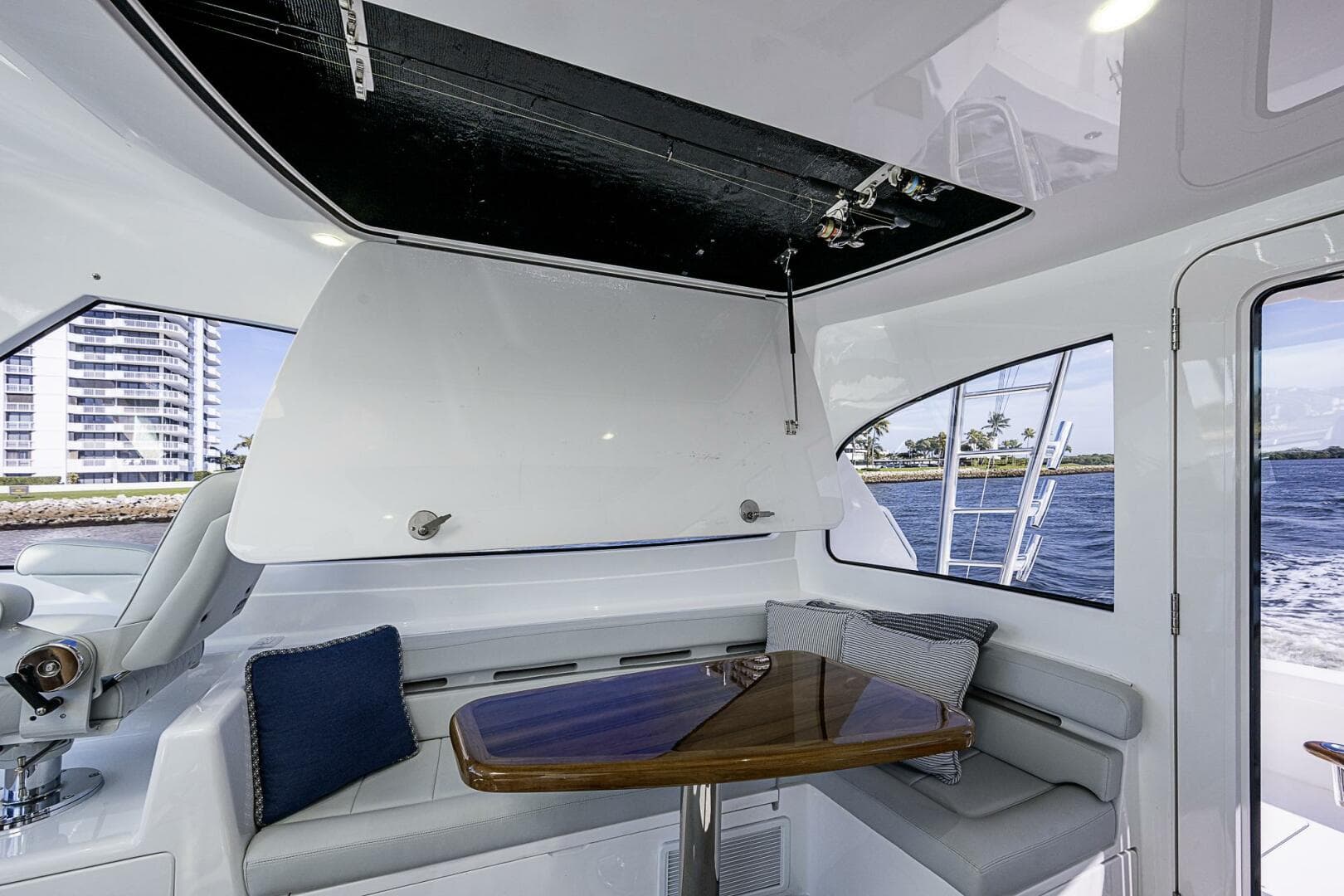 2023 Viking Sport Tower — photo 22