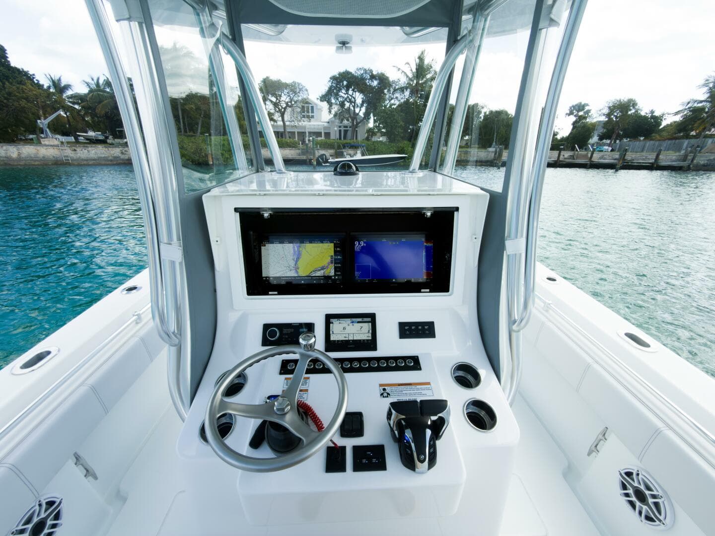 2023 Contender 32 ST — photo 17