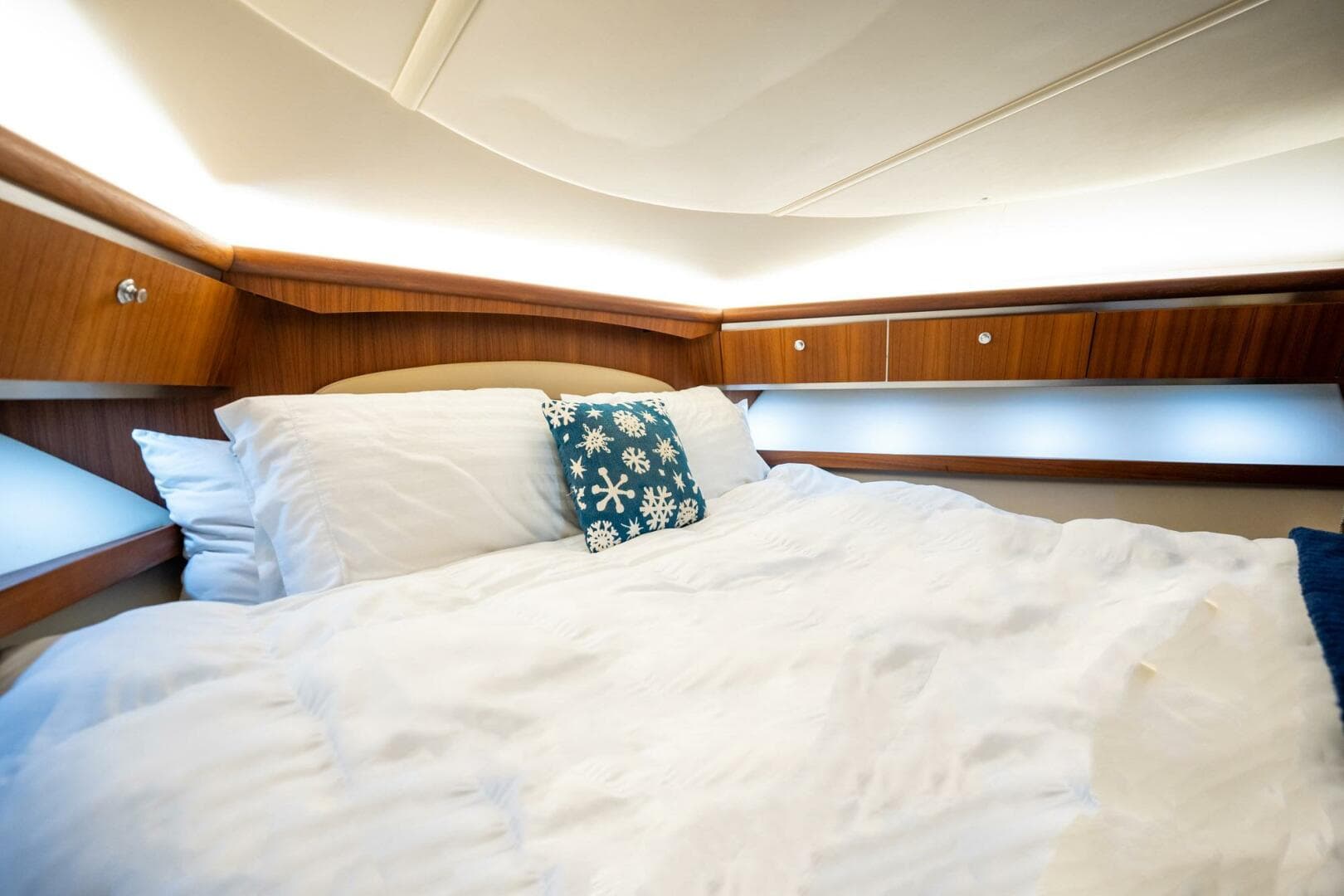2004 Tiara Yachts 4200 Open — photo 22