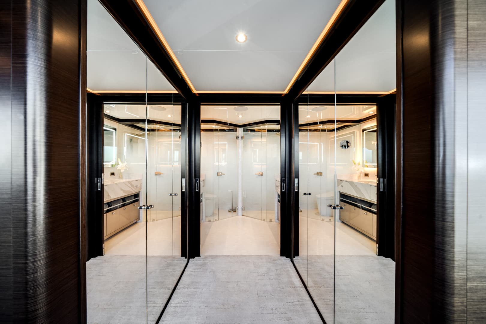 2022 Ocean Alexander 37 L — photo 40