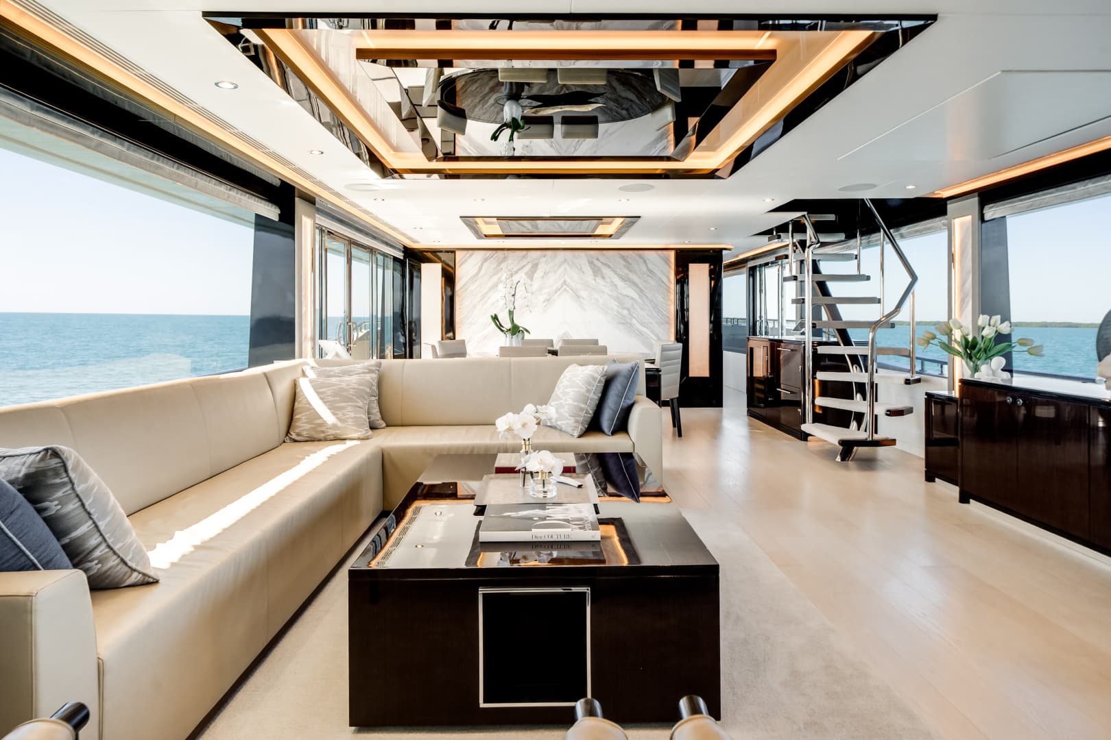 2022 Ocean Alexander 37 L — photo 20