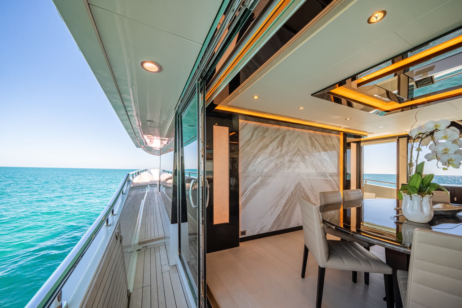 2022 Ocean Alexander 37 L — photo 28