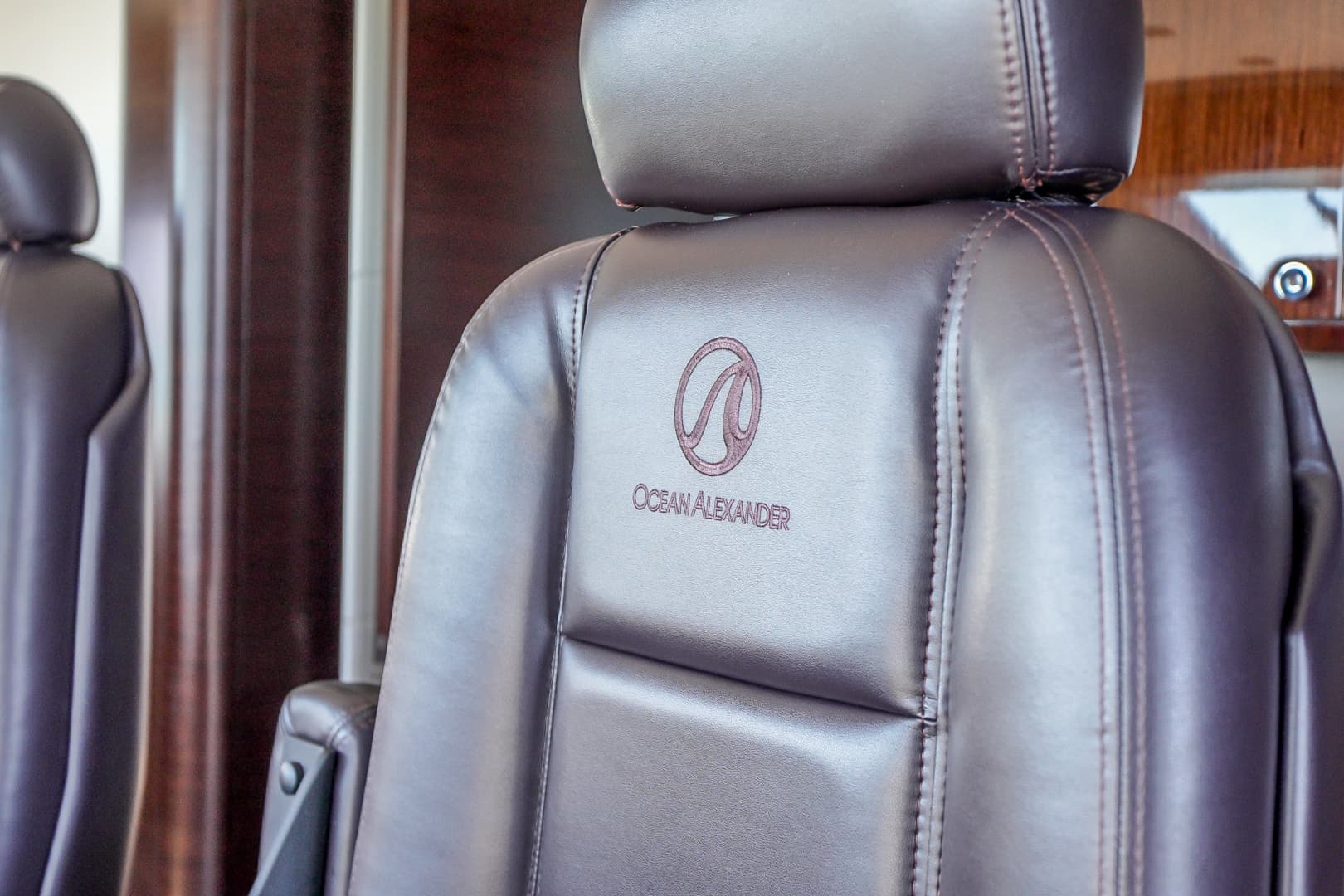 2022 Ocean Alexander 37 L — photo 83