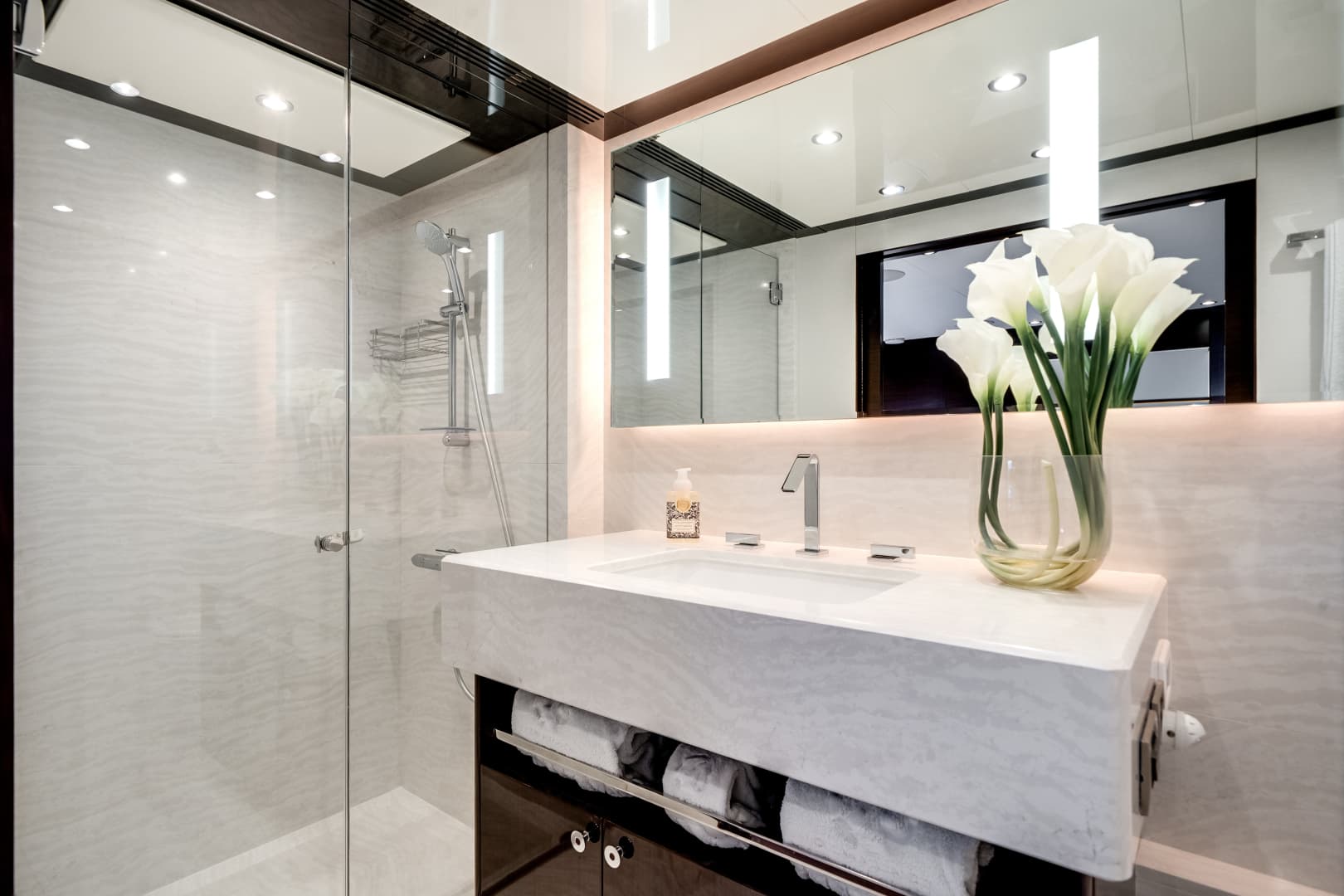 2022 Ocean Alexander 37 L — photo 68