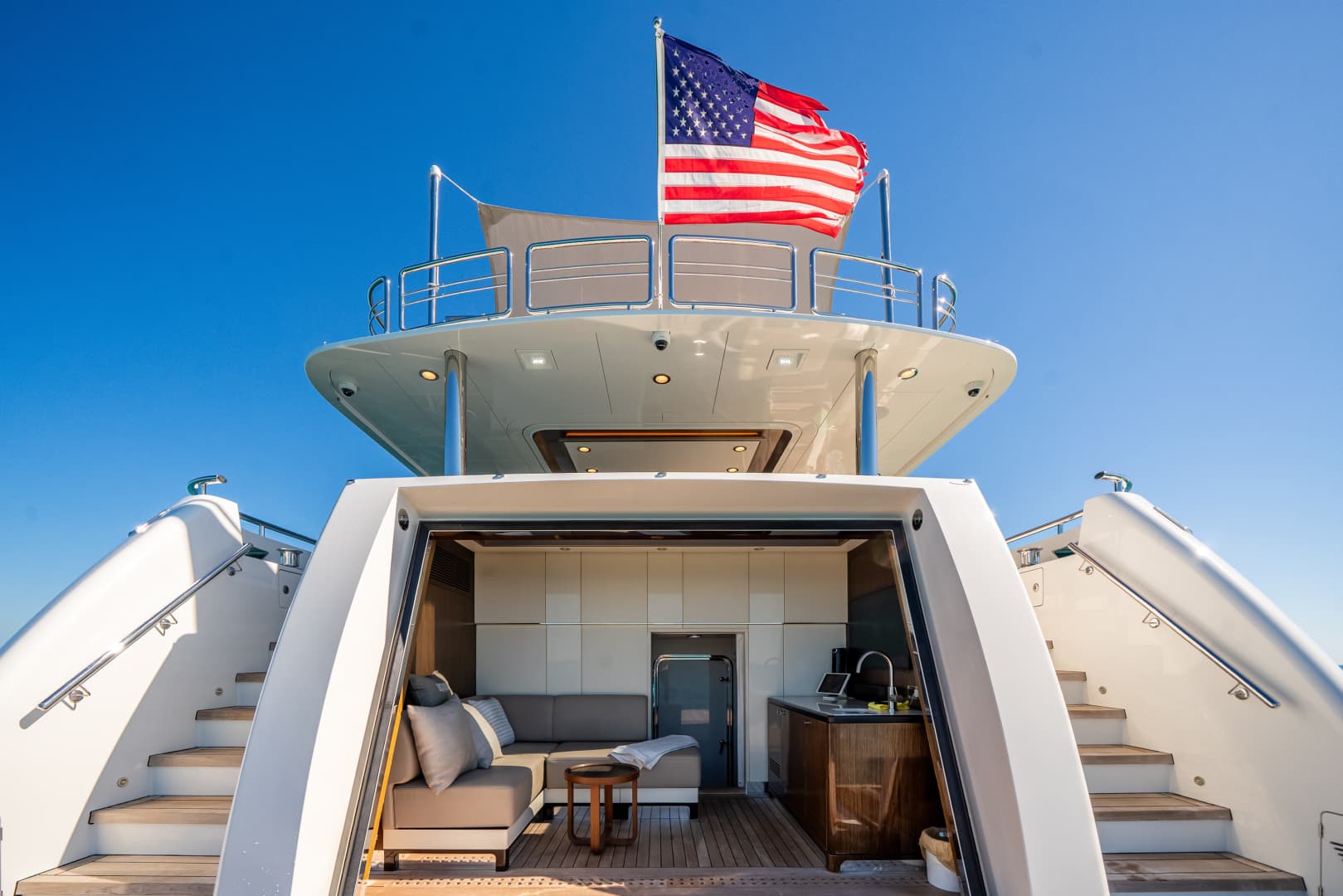 2022 Ocean Alexander 37 L — photo 12