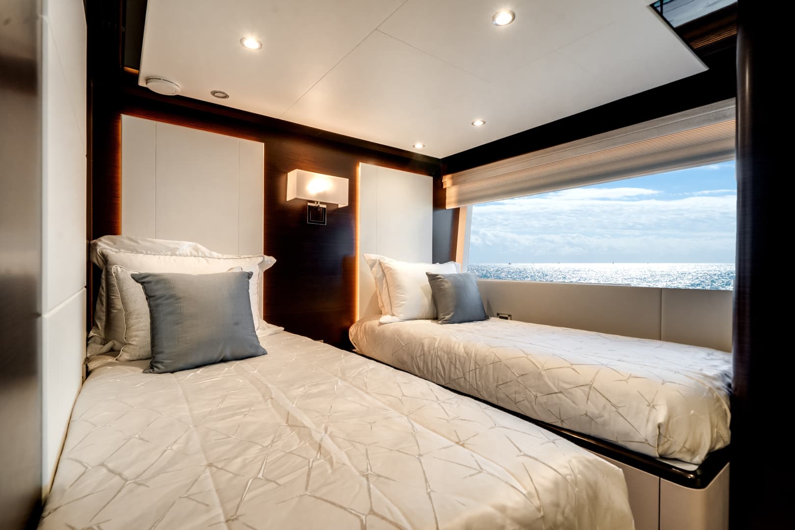 2022 Ocean Alexander 37 L — photo 76