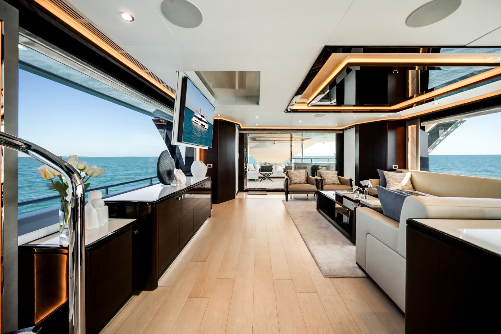 2022 Ocean Alexander 37 L — photo 25