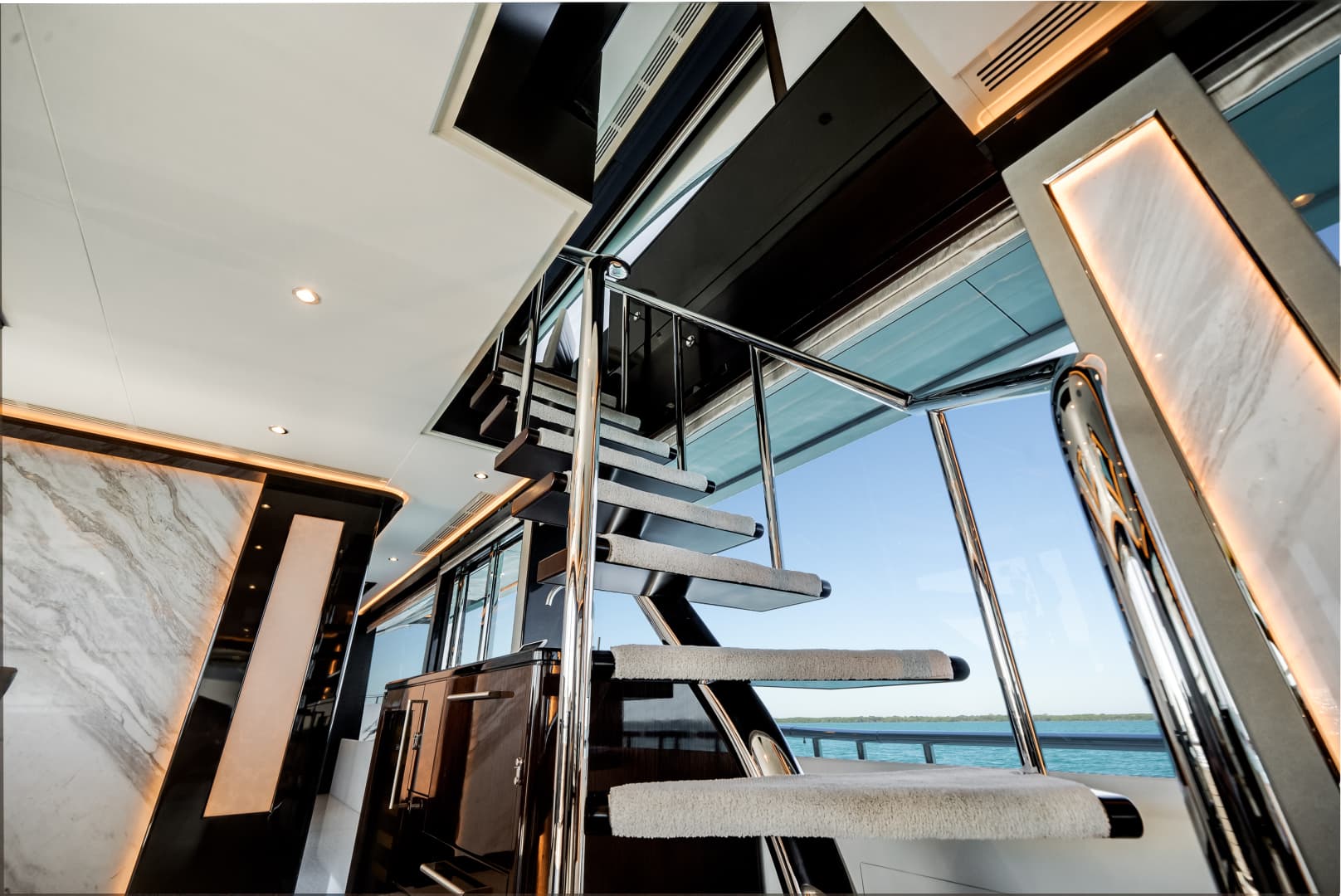 2022 Ocean Alexander 37 L — photo 78