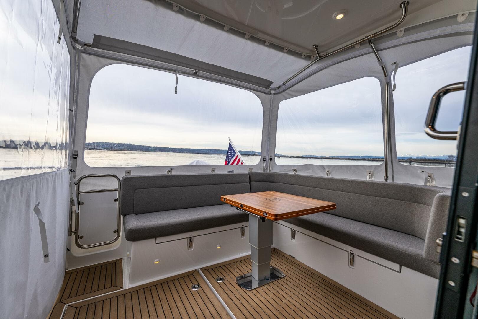 2023 Nimbus 405C — photo 12