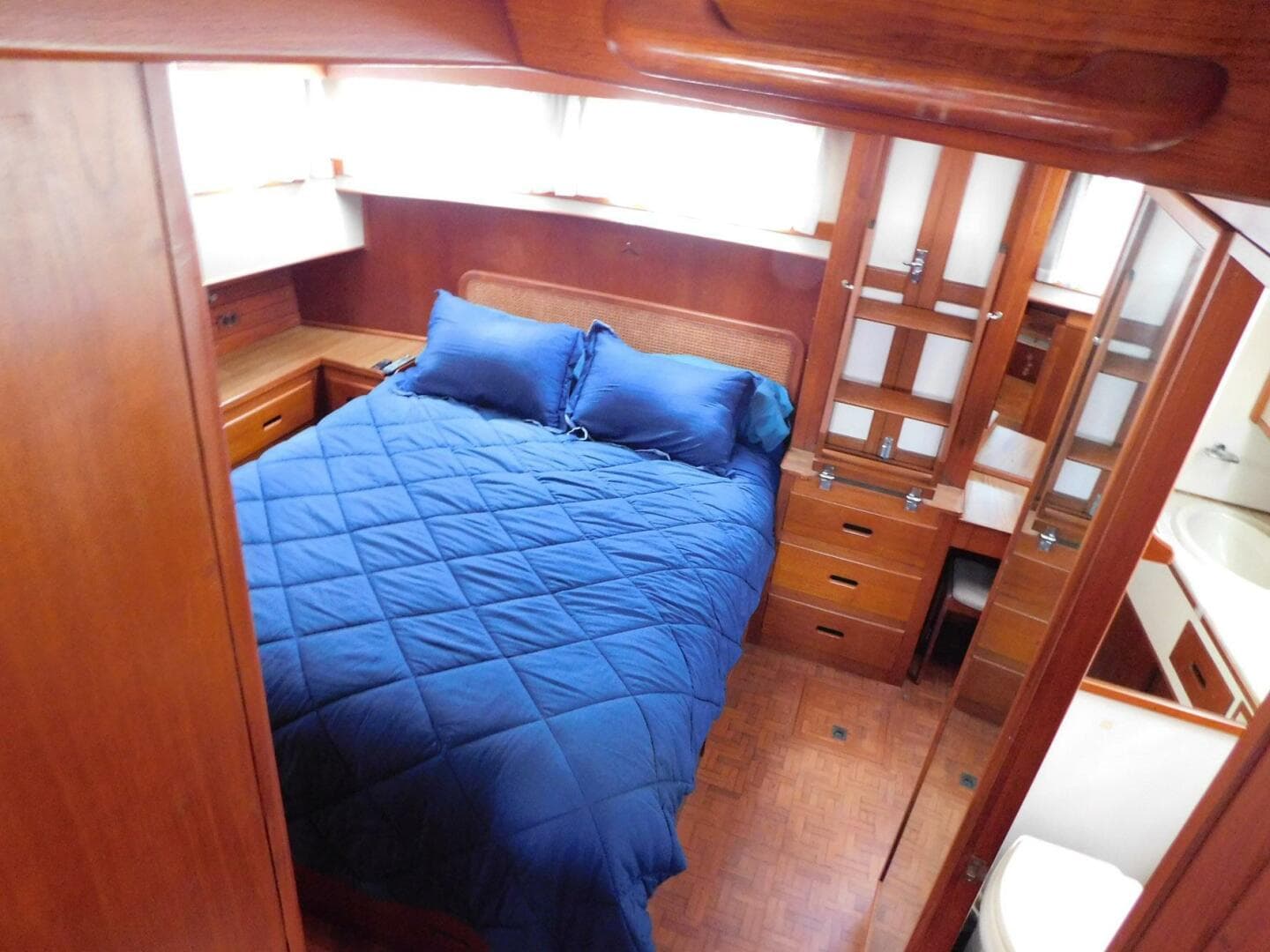 1986 Grand Banks 46 Classic Widebody — photo 7