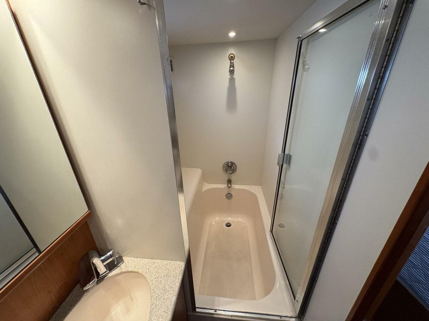 2001 Silverton 453 — photo 33