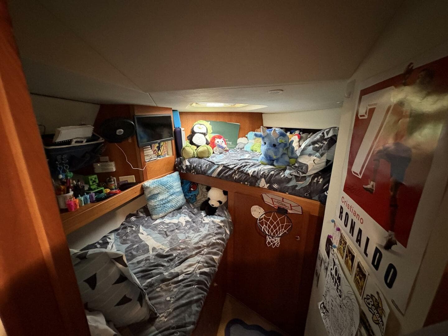 2001 Silverton 453 — photo 36