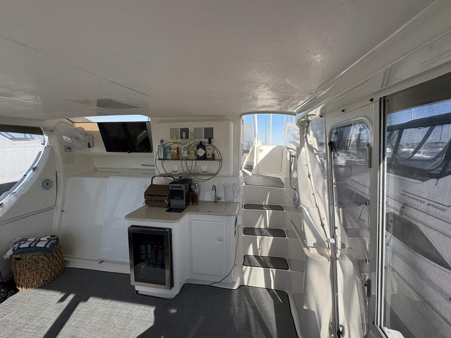 2001 Silverton 453 — photo 11