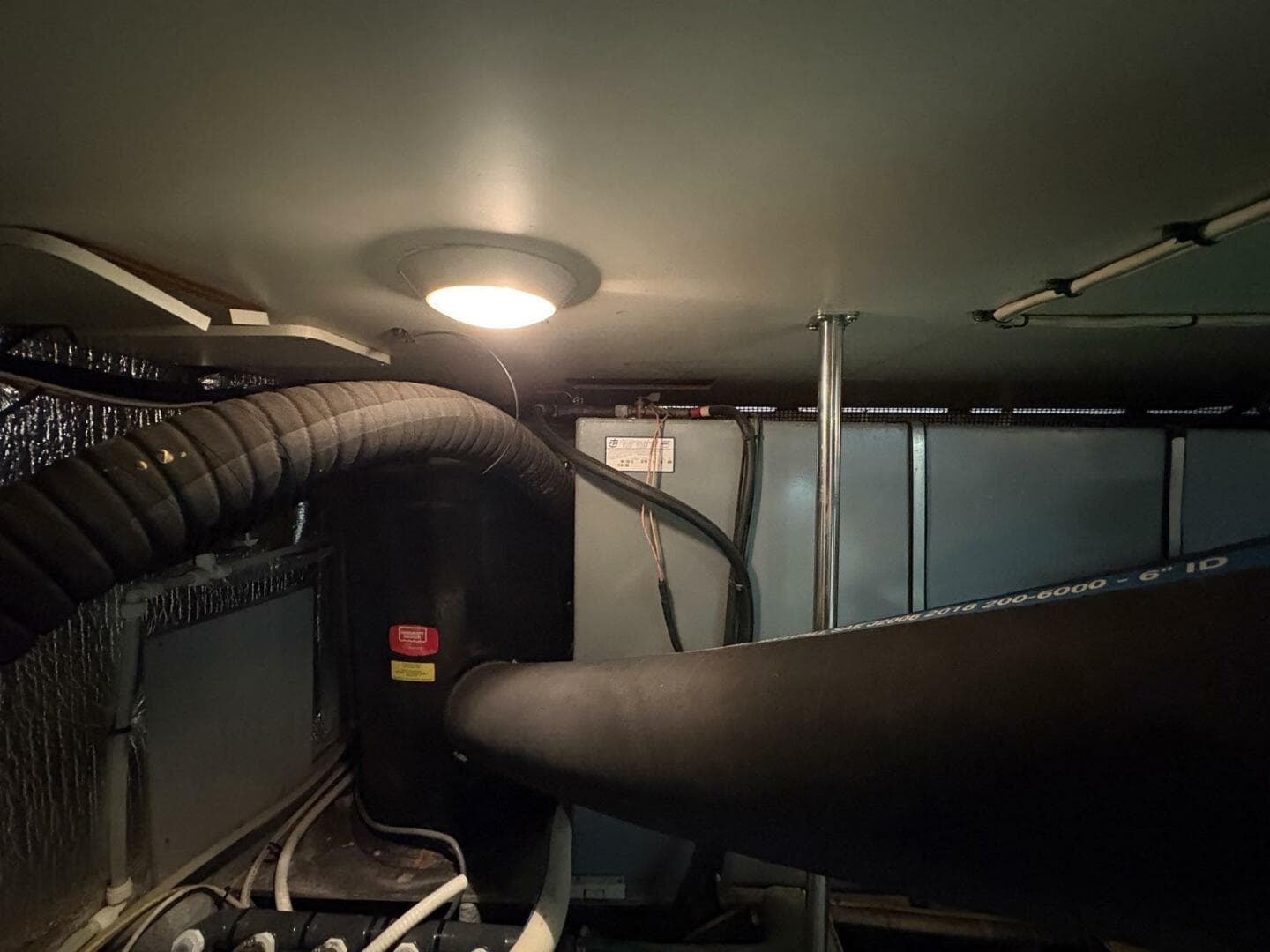 2001 Silverton 453 — photo 43