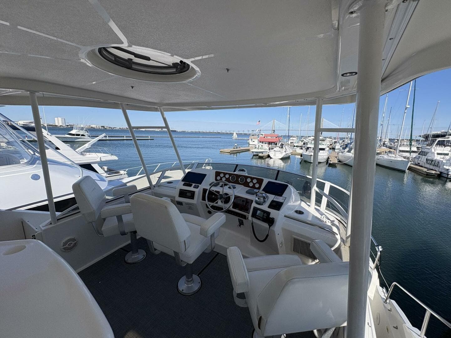 2001 Silverton 453 — photo 13