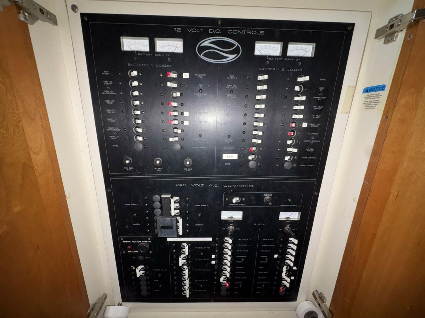 2001 Silverton 453 — photo 47