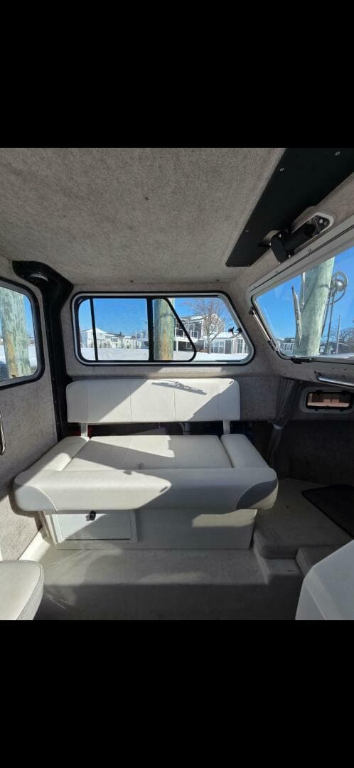 2021 Parker 2320 Sl Sport Cabin — photo 6