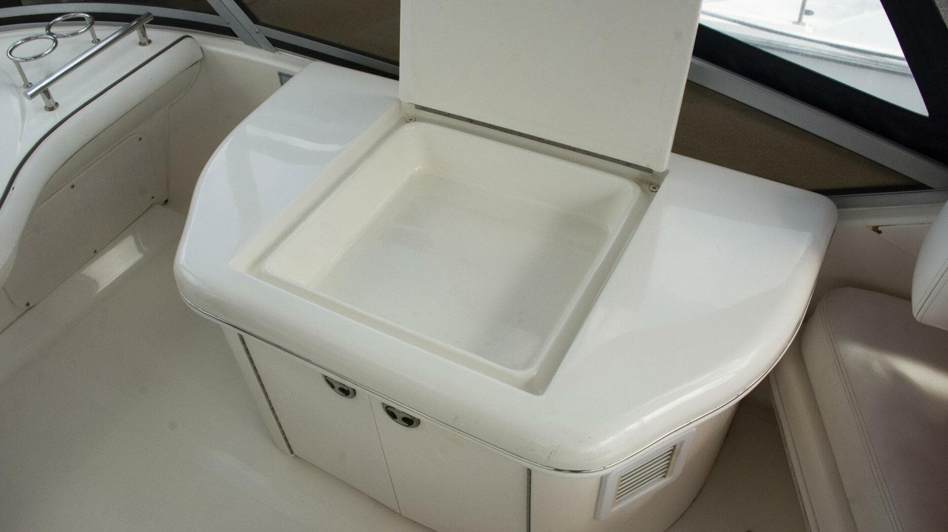 2007 Sea Ray 44 Sedan Bridge — photo 37