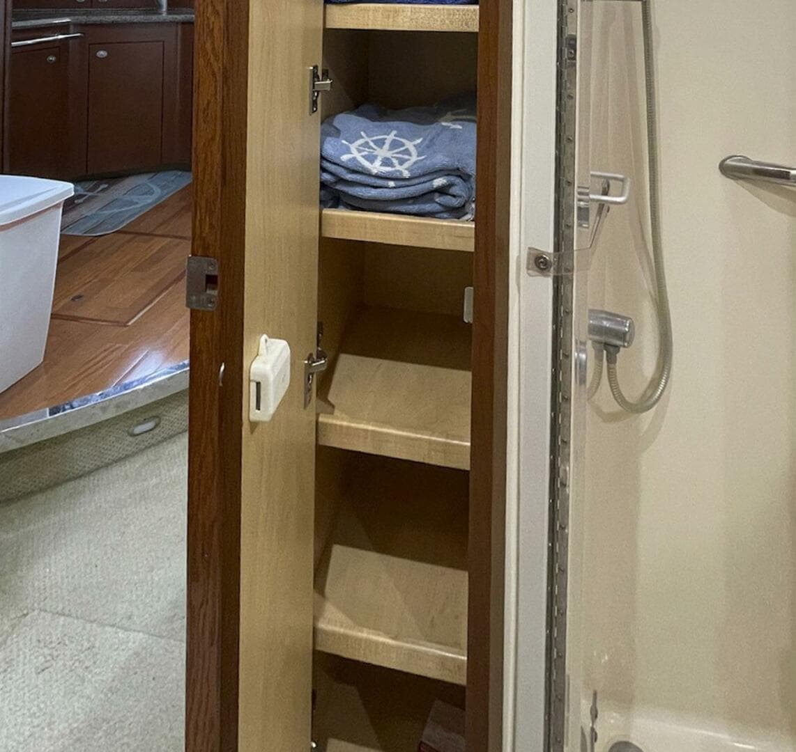 2007 Sea Ray 44 Sedan Bridge — photo 27