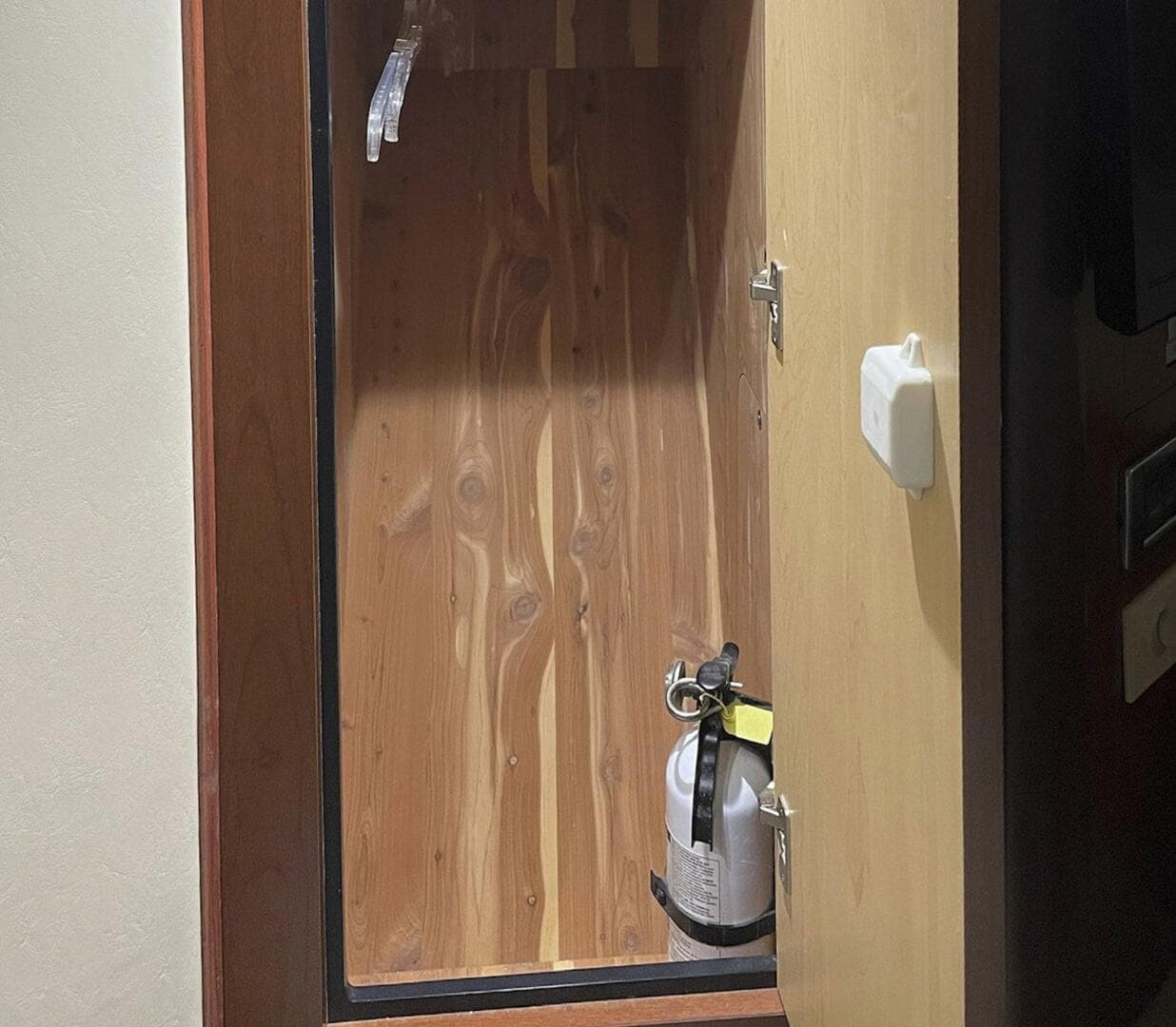 2007 Sea Ray 44 Sedan Bridge — photo 24