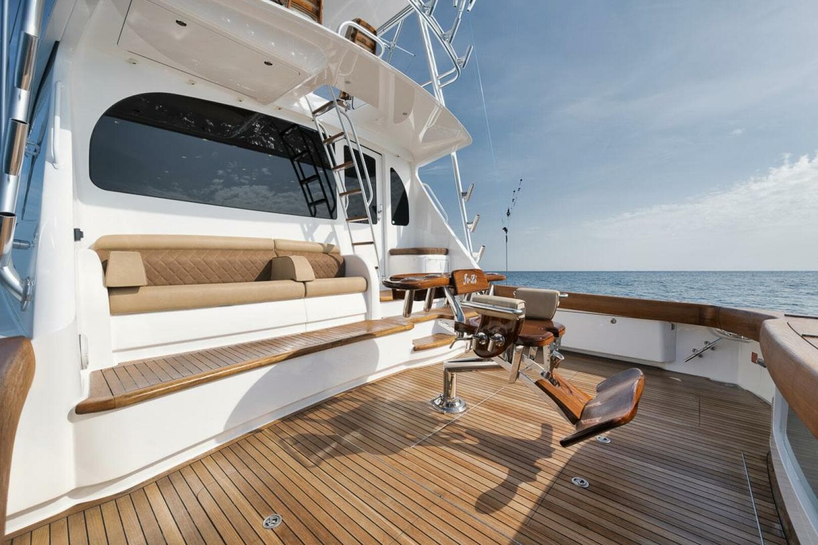 2019 Viking 68 Convertible — photo 34