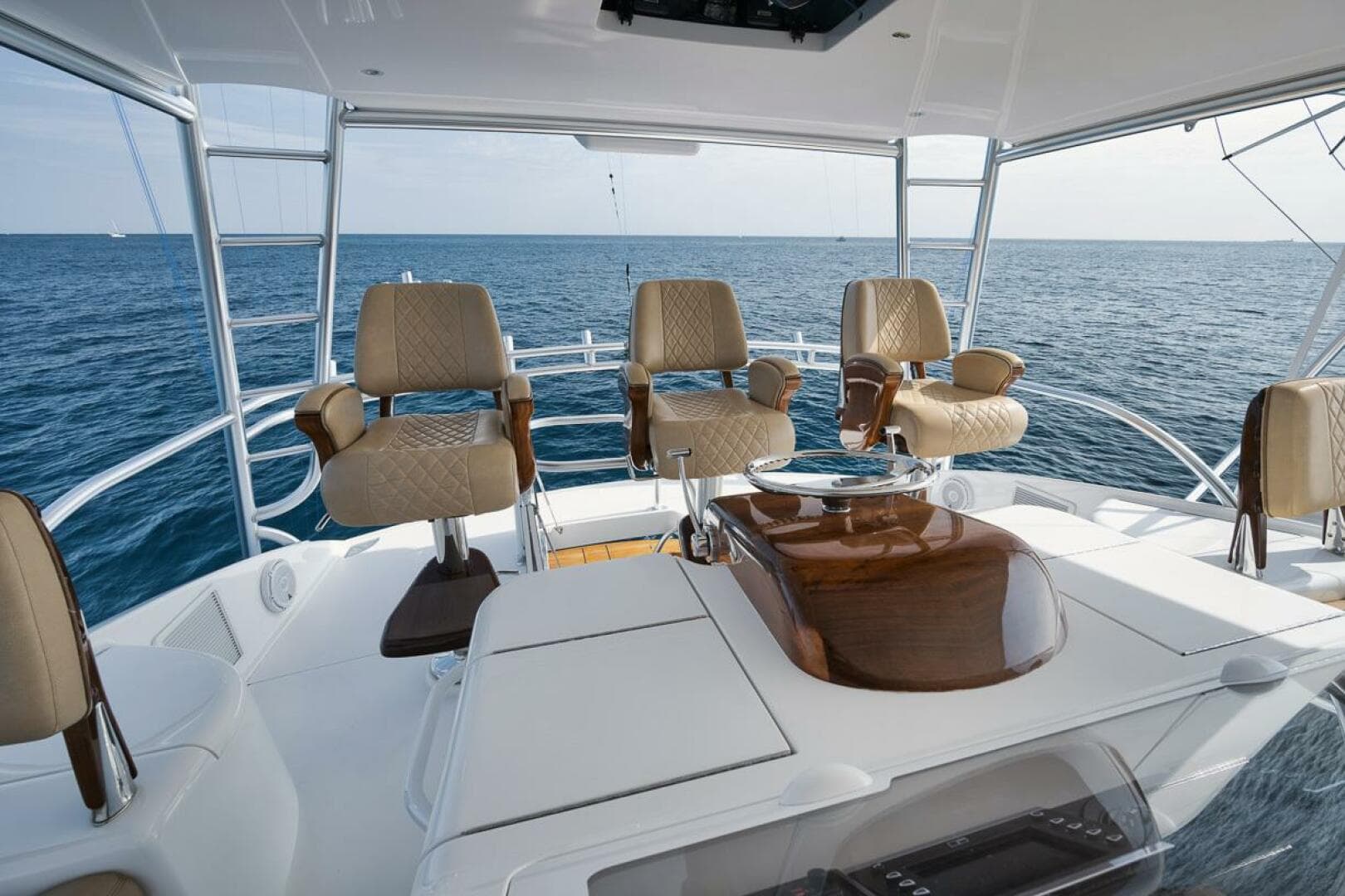 2019 Viking 68 Convertible — photo 51