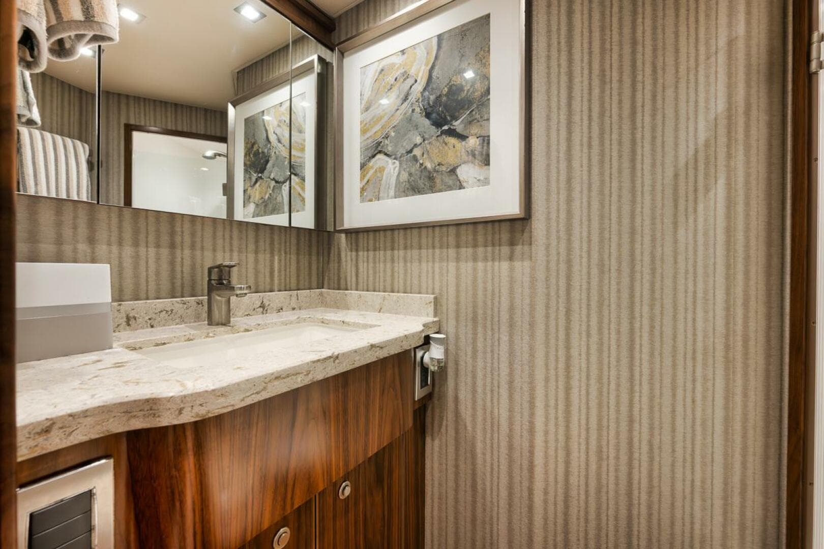 2019 Viking 68 Convertible — photo 26