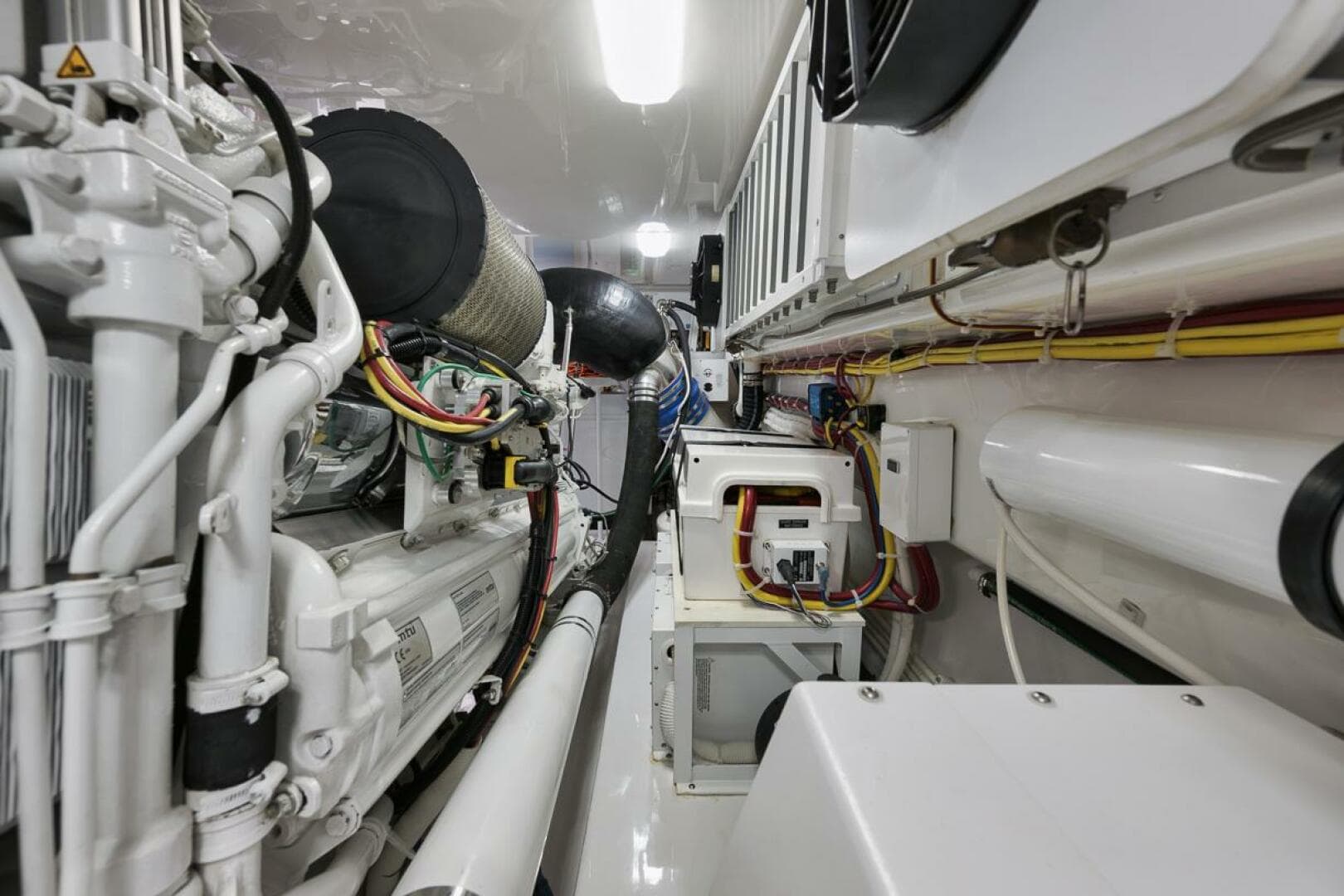 2019 Viking 68 Convertible — photo 64