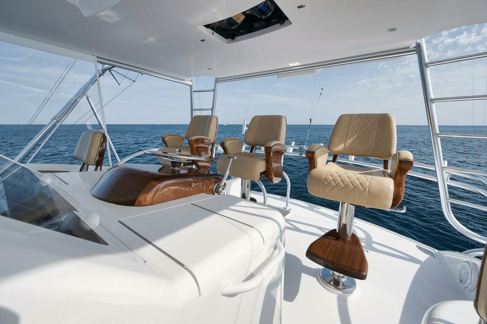 2019 Viking 68 Convertible — photo 50