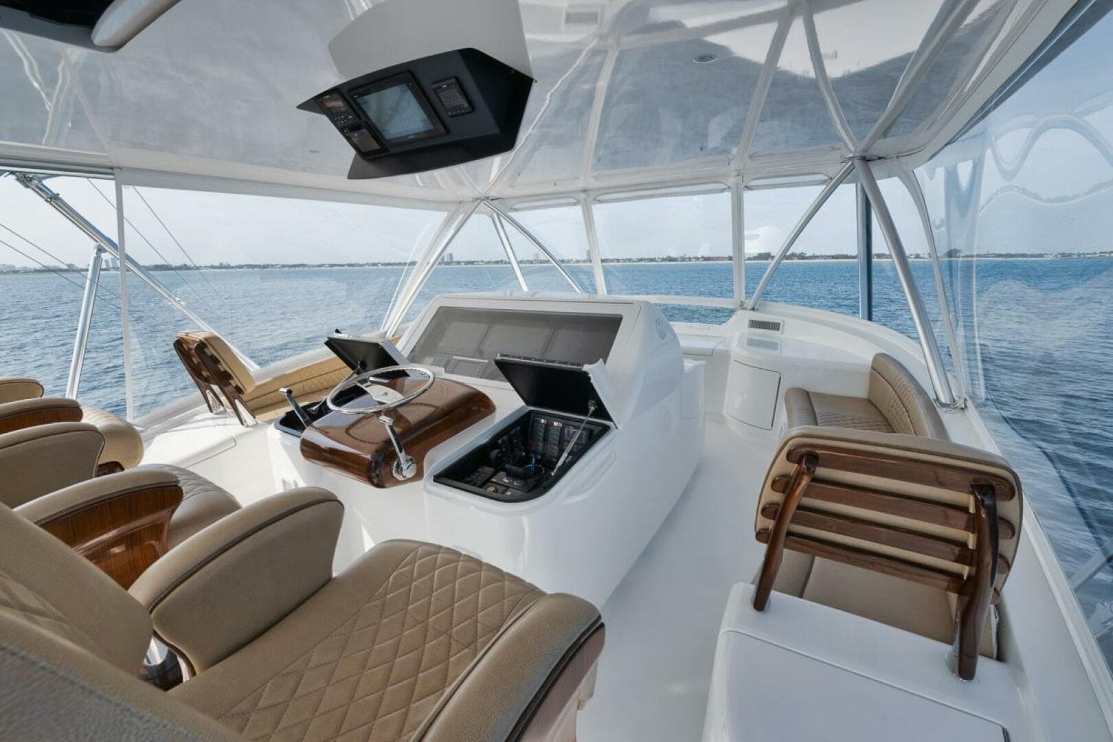 2019 Viking 68 Convertible — photo 40